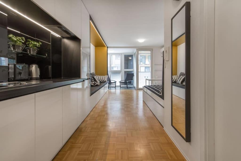 Gorgeous Central Flat With Garage Любляна Экстерьер фото